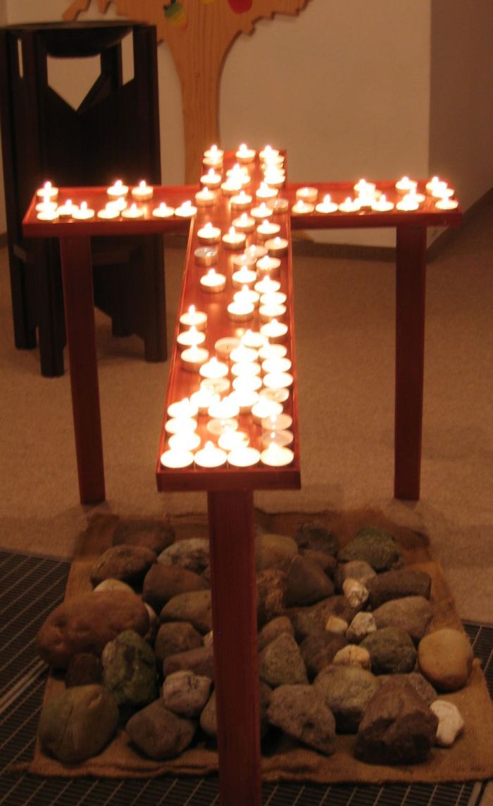 Bild: Kreuz beim Kerzengang