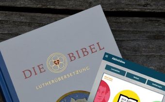 Bild: Lutherbibel 2017 mit App